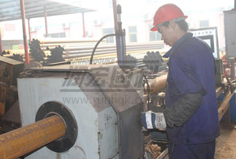 The wear resistant pipe production equipment